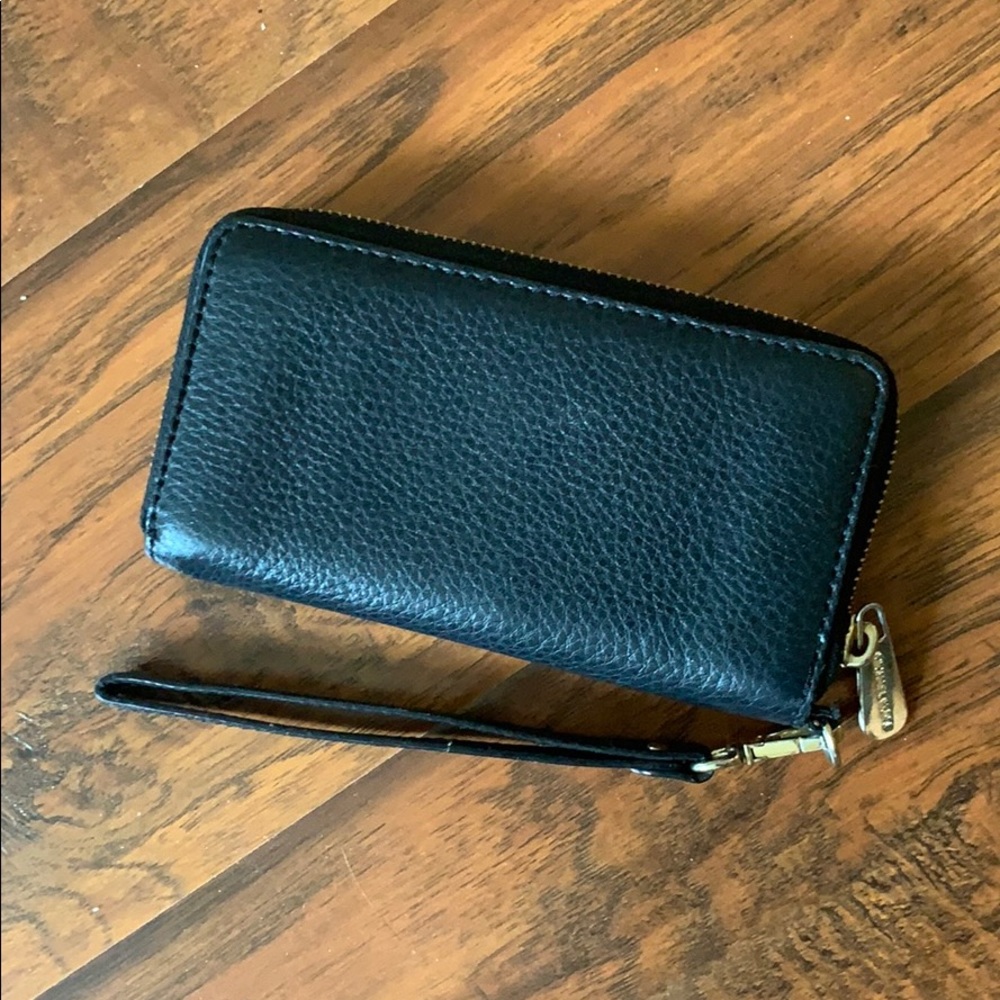 Michael Kors Black Wallet Wristlet - Picture 2 of 8